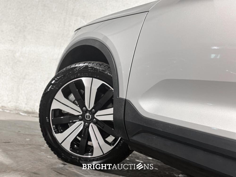 Volvo XC40 Recharge Core 70 kWh 231pk 2022 (Origineel-NL + 1e Eigenaar), R-491-BZ