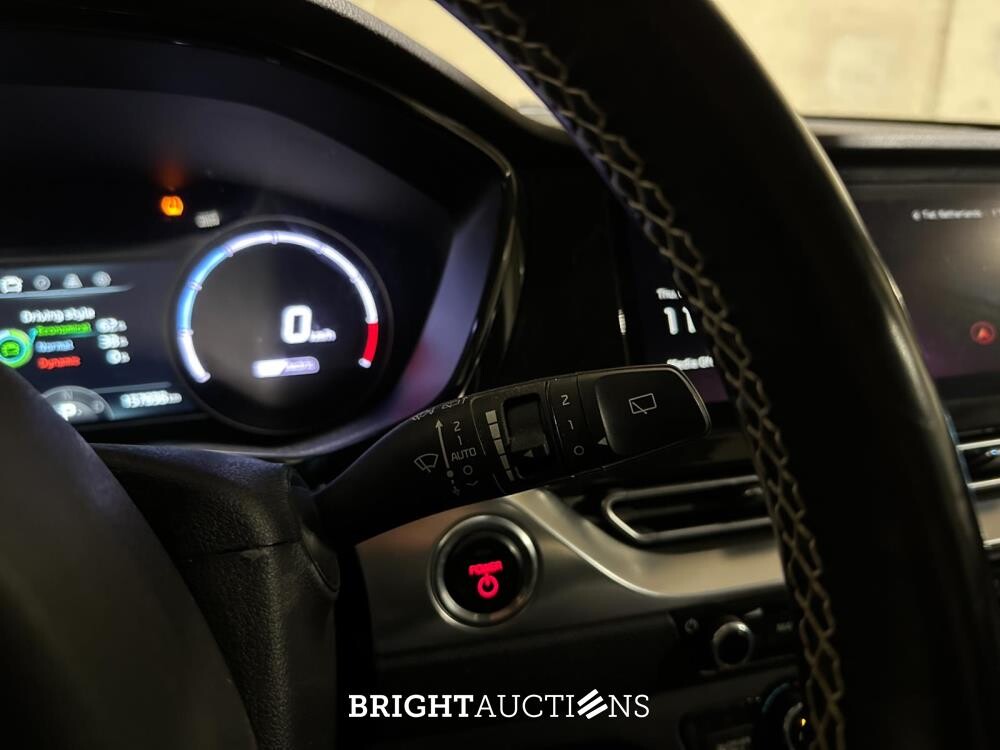 Kia e-Niro DynamicLine 64 kWh 204pk 2020 (Origineel-NL+1e eigenaar), J-072-TK