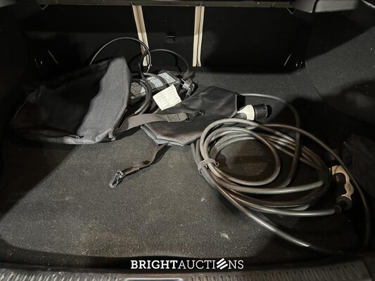 Mercedes-Benz A250 e Business Solution Luxury Limited 218pk 2020 (Origineel-NL + 1e Eigenaar) A-klasse, J-849-SG