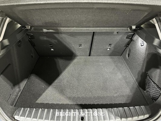 BMW 118i Introduction Edition 136hp 2023 (Original-NL+1st owner) 1er-Reihe, T-589-KN