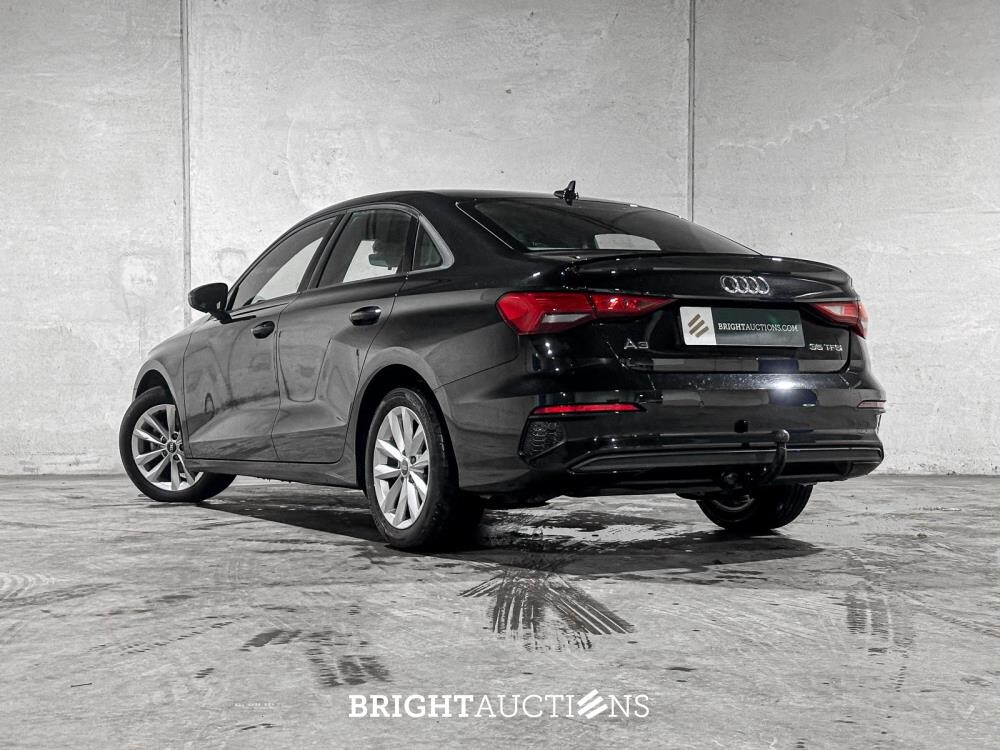 Audi A3 Limousine 35 TFSI Pro Line 150pk 2023 (Origineel-NL + 1e Eigenaar), X-645-JF