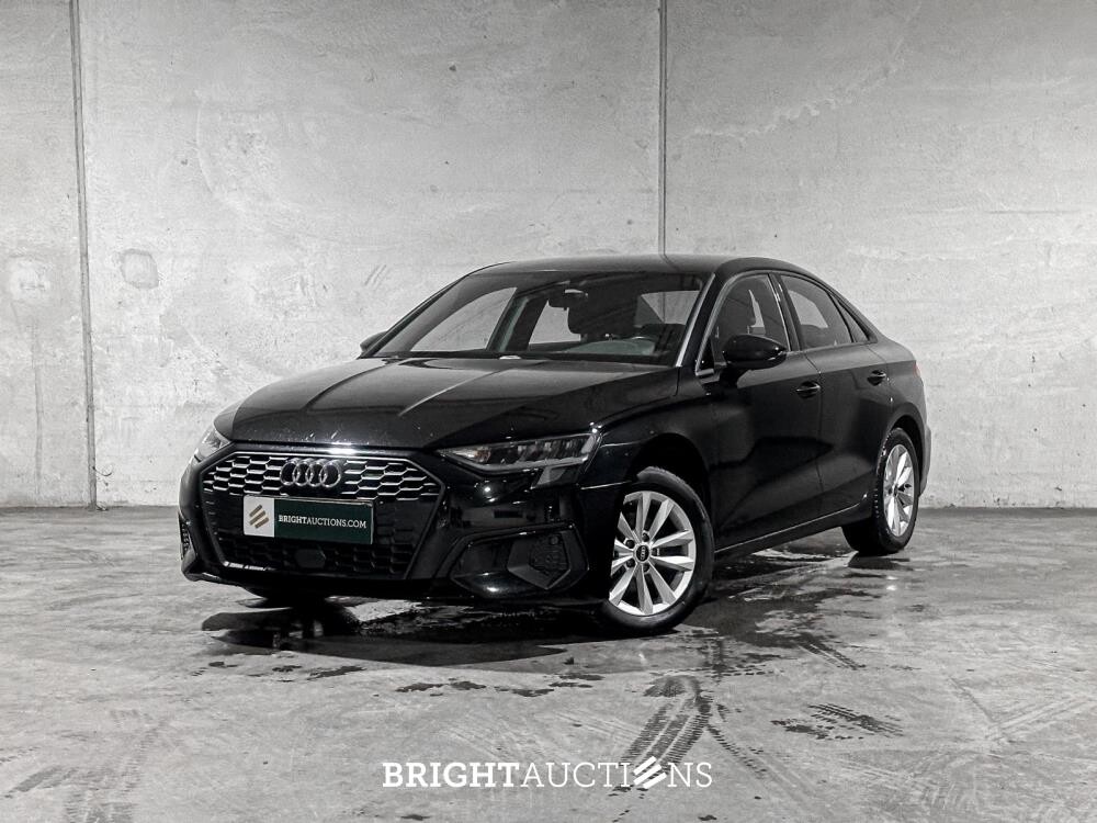 Audi A3 Limousine 35 TFSI Pro Line 150pk 2023 (Origineel-NL + 1e Eigenaar), X-645-JF