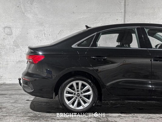Audi A3 Limousine 35 TFSI Pro Line 150pk 2023 (Origineel-NL + 1e Eigenaar), X-645-JF