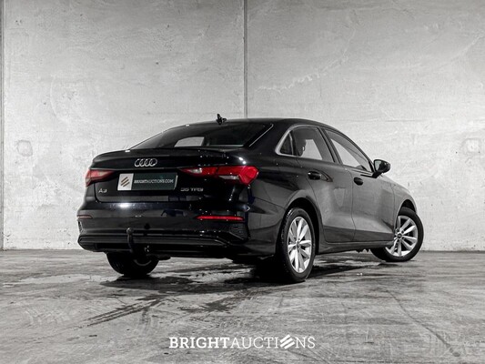 Audi A3 Limousine 35 TFSI Pro Line 150pk 2023 (Origineel-NL + 1e Eigenaar), X-645-JF