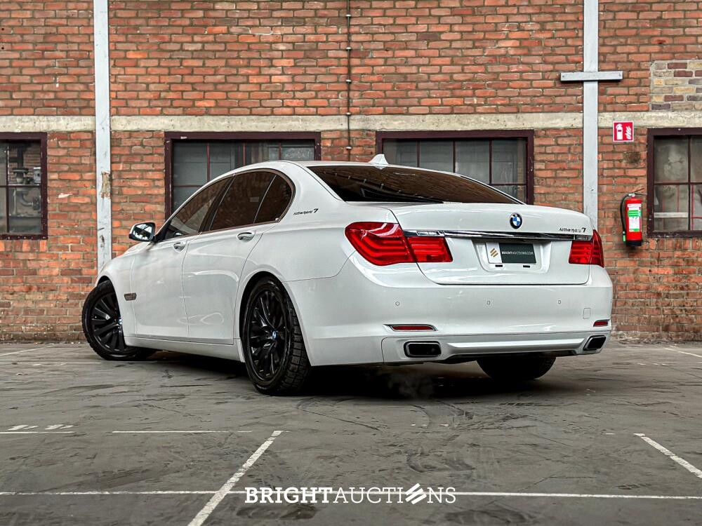 BMW ActiveHybrid7 F04 4.4 V8 465hp 2011 F04 Youngtimer