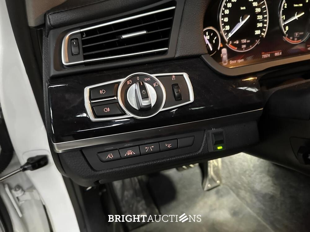 BMW ActiveHybrid7 F04 4.4 V8 465hp 2011 F04 Youngtimer