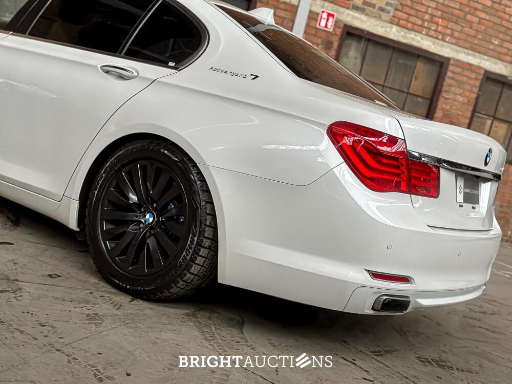 BMW ActiveHybrid7 F04 4.4 V8 465hp 2011 F04 Youngtimer