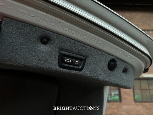 BMW ActiveHybrid7 F04 4.4 V8 465hp 2011 F04 Youngtimer