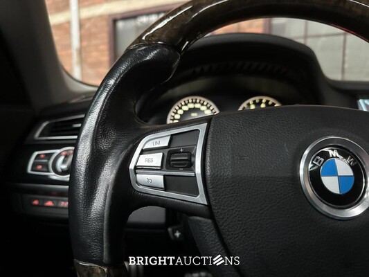 BMW ActiveHybrid7 F04 4.4 V8 465hp 2011 F04 Youngtimer