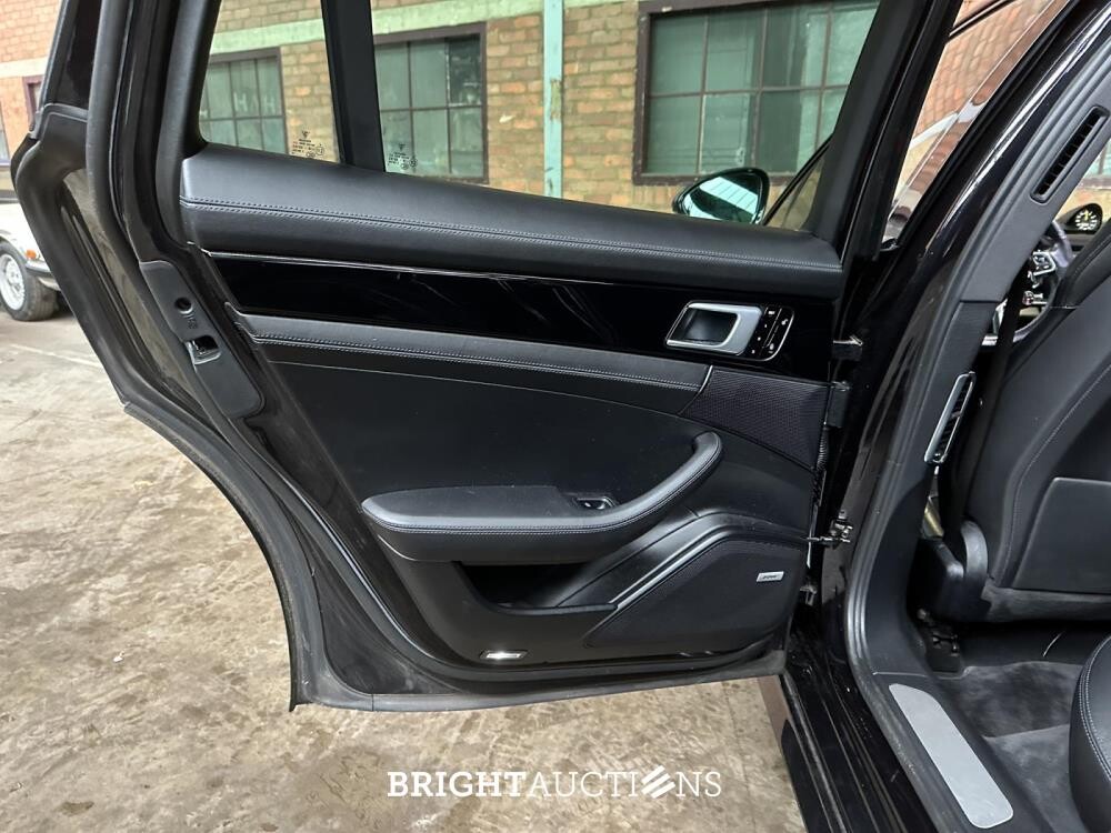 Porsche Panamera Sport Turismo 4 E-Hybrid 2.9 V6 462pk 2018, G-856-XL