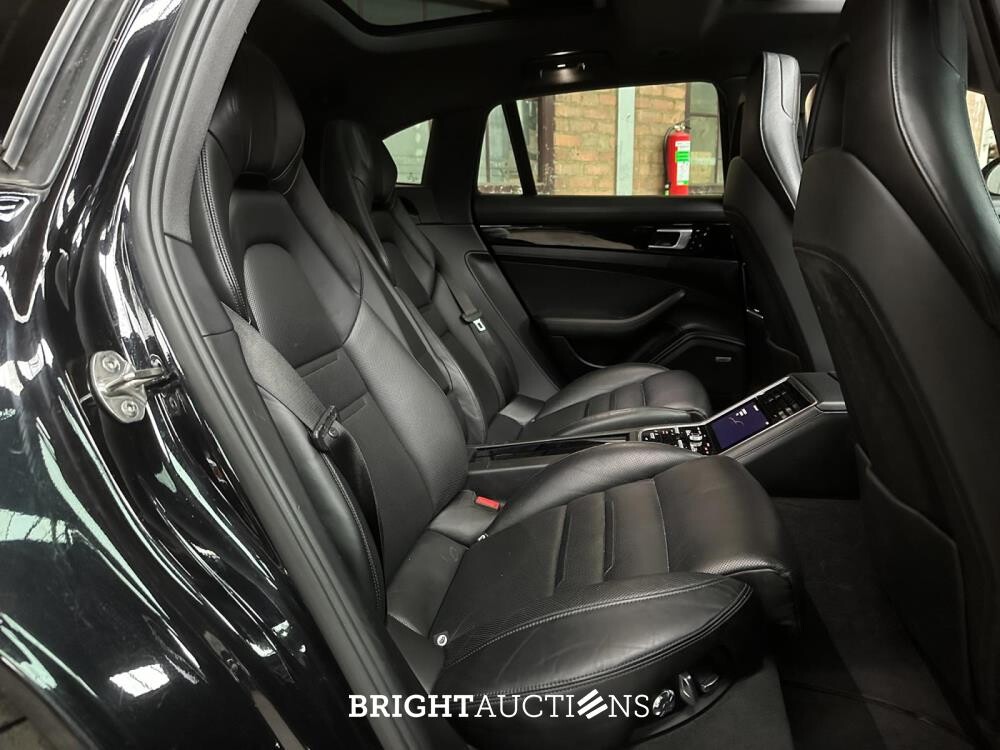 Porsche Panamera Sport Turismo 4 E-Hybrid 2.9 V6 462pk 2018, G-856-XL
