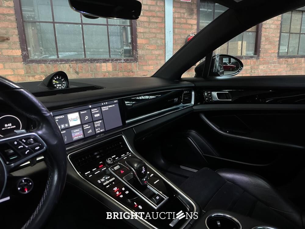 Porsche Panamera Sport Turismo 4 E-Hybrid 2.9 V6 462pk 2018, G-856-XL