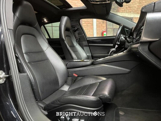Porsche Panamera Sport Turismo 4 E-Hybrid 2.9 V6 462pk 2018, G-856-XL