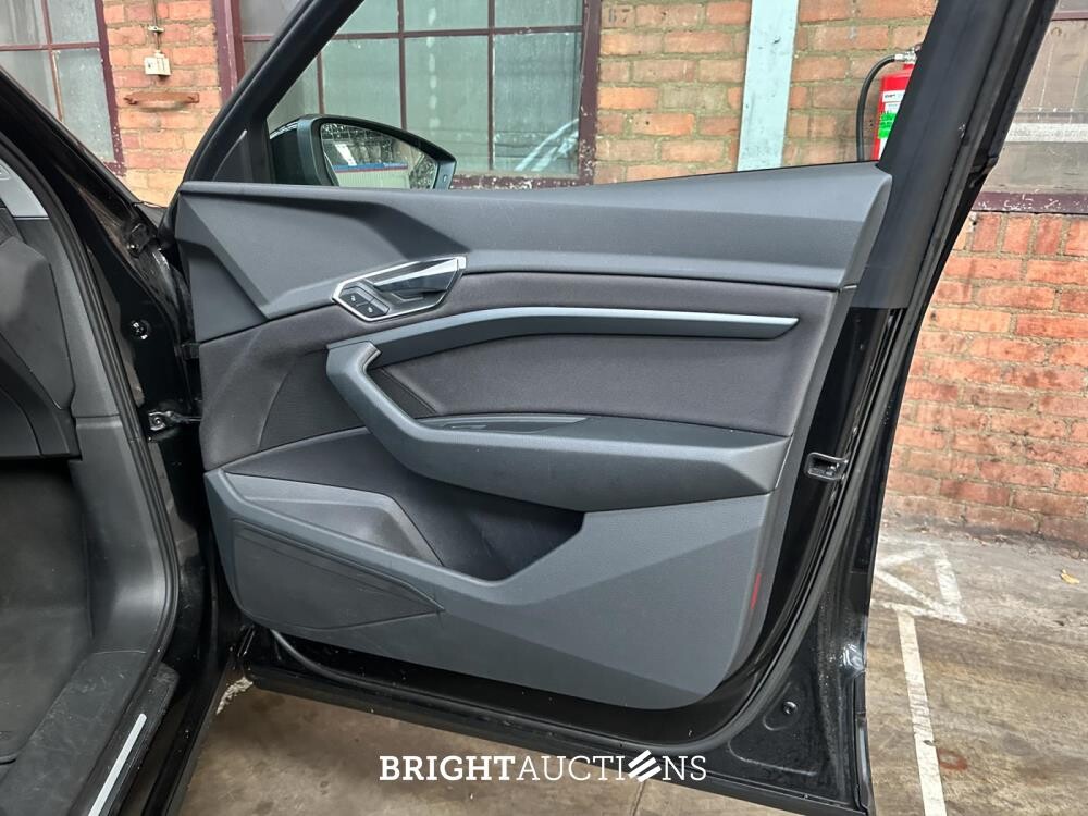 Audi e-tron 50 quattro Business edition 71 kWh 313hp 2020 (Original-NL + 1. Besitzer), K-578-JS