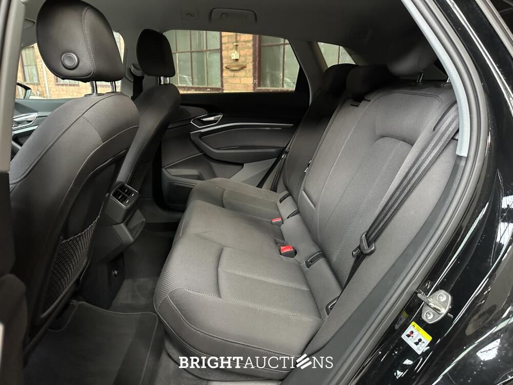Audi e-tron 50 quattro Business edition 71 kWh 313hp 2020 (Original-NL + 1. Besitzer), K-578-JS
