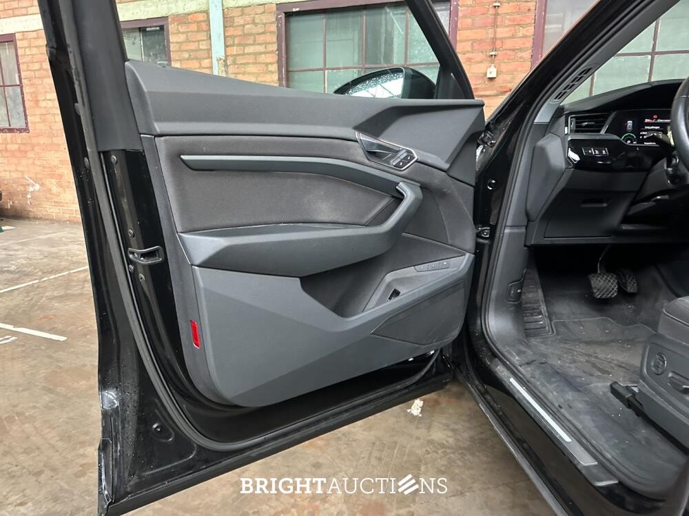 Audi e-tron 50 quattro Business edition 71 kWh 313hp 2020 (Original-NL + 1. Besitzer), K-578-JS