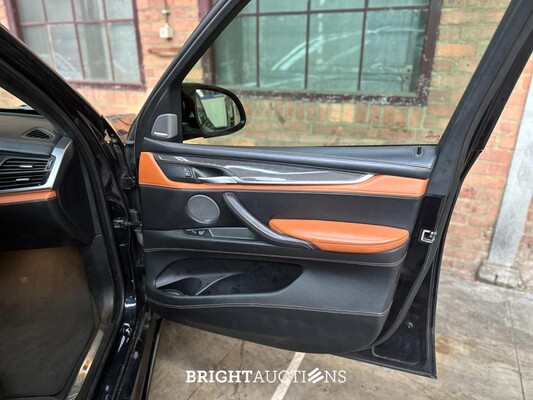 BMW X5M 4.4 V8 575pk 2015 (Origineel-NL), GX-863-F