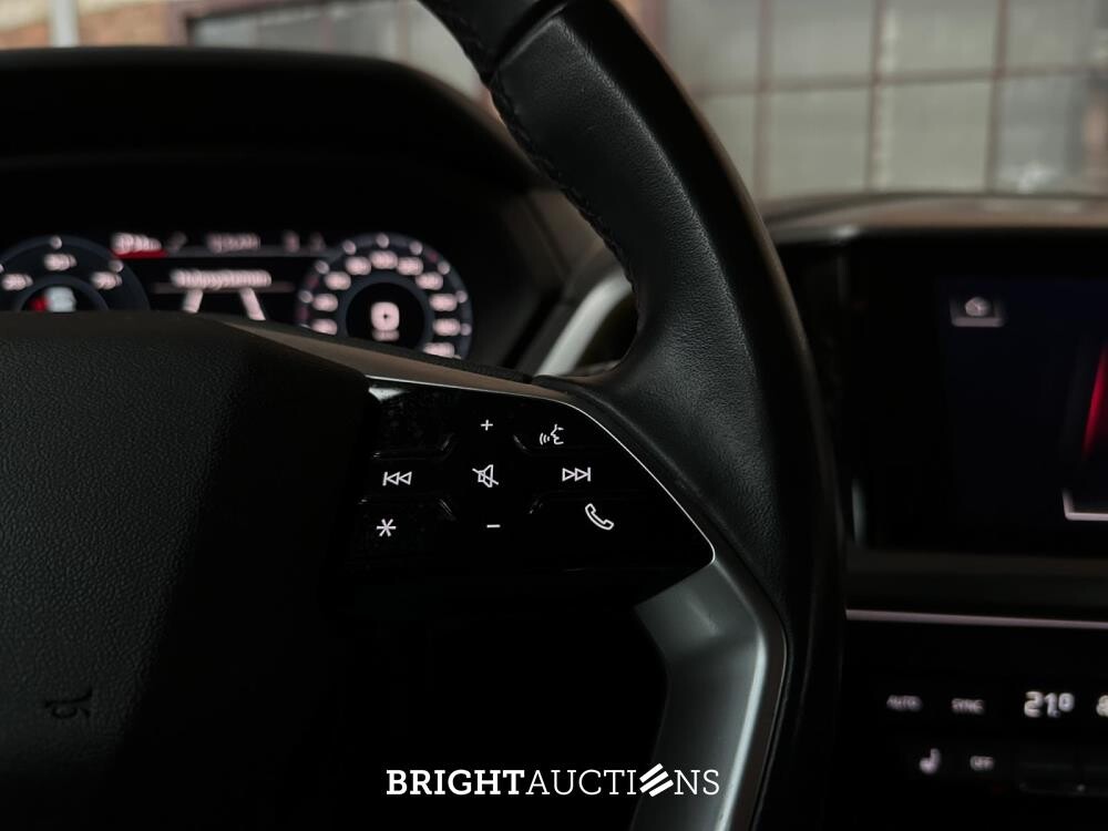 Audi Q4 e-tron 40 Launch edition Advanced Plus 77 kWh 204pk 2021 (Origineel-NL+1e eigenaar), N-596-TN