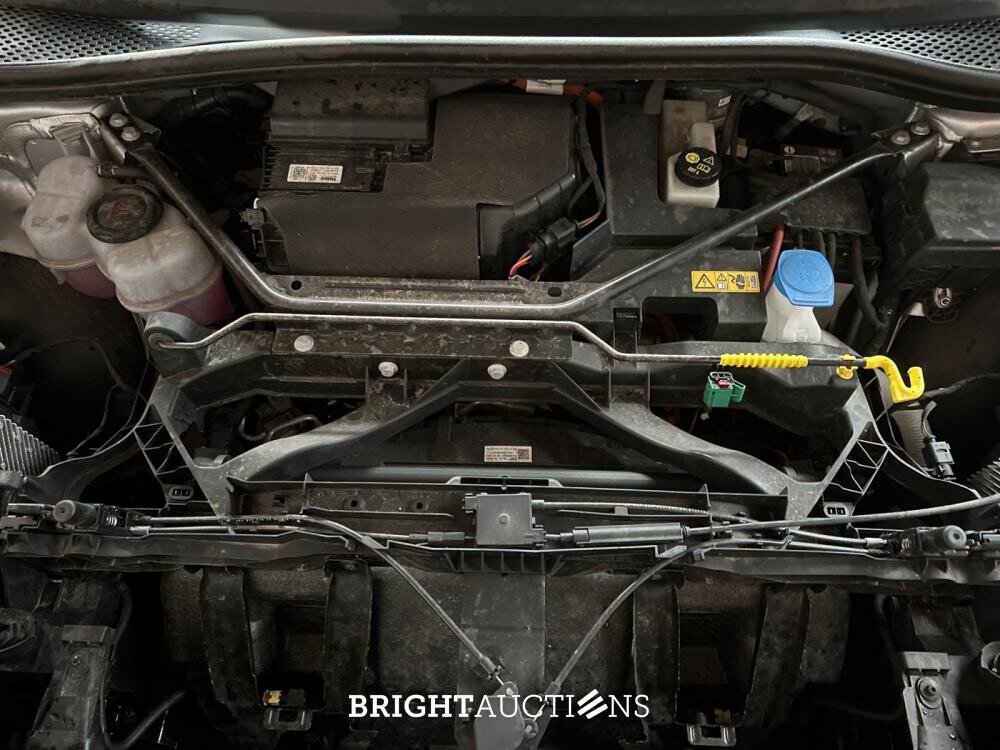 Audi Q4 e-tron 40 Launch edition Advanced Plus 77 kWh 204pk 2021 (Origineel-NL+1e eigenaar), N-596-TN