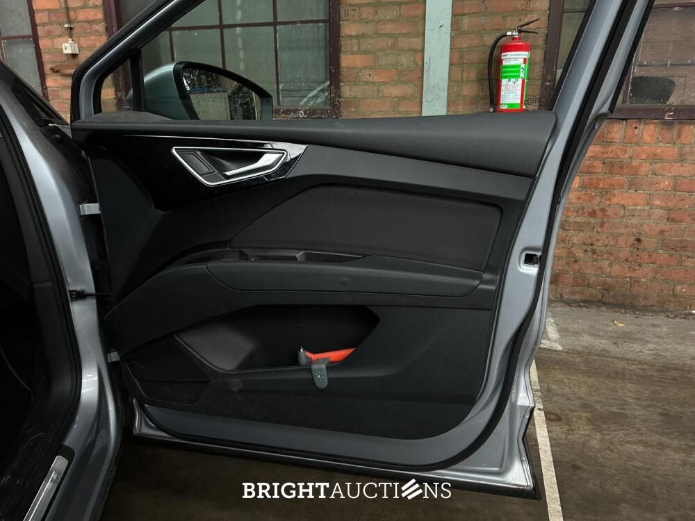 Audi Q4 e-tron 40 Launch edition Advanced Plus 77 kWh 204pk 2021 (Origineel-NL+1e eigenaar), N-596-TN