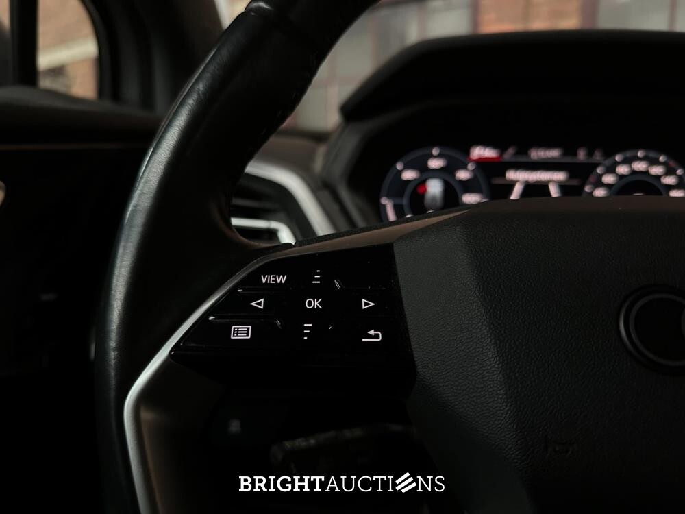 Audi Q4 e-tron 40 Launch edition Advanced Plus 77 kWh 204pk 2021 (Origineel-NL+1e eigenaar), N-596-TN