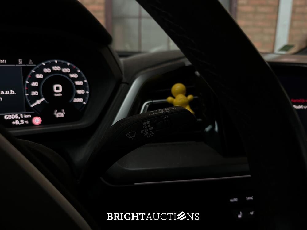 Audi Q4 e-tron 40 Launch edition Advanced Plus 77 kWh 204pk 2021 (Origineel-NL+1e eigenaar), N-596-TN