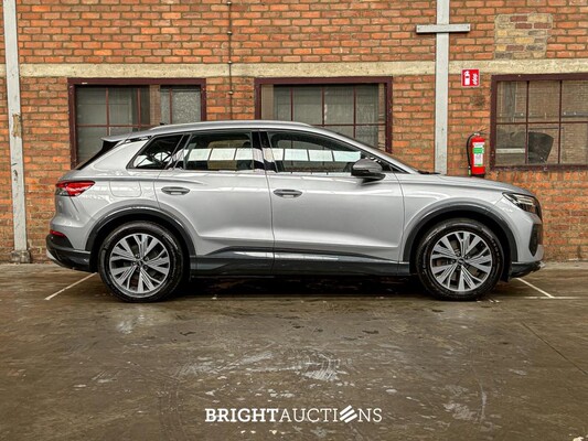 Audi Q4 e-tron 40 Launch edition Advanced Plus 77 kWh 204pk 2021 (Origineel-NL+1e eigenaar), N-596-TN