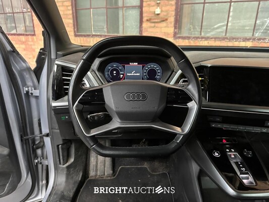 Audi Q4 e-tron 40 Launch edition Advanced Plus 77 kWh 204pk 2021 (Origineel-NL+1e eigenaar), N-596-TN