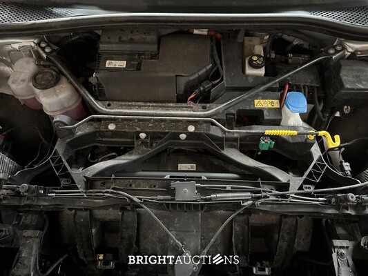 Audi Q4 e-tron 40 Launch edition Advanced Plus 77 kWh 204pk 2021 (Origineel-NL+1e eigenaar), N-596-TN