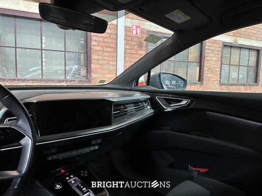 Audi Q4 e-tron 40 Launch edition Advanced Plus 77 kWh 204pk 2021 (Origineel-NL+1e eigenaar), N-596-TN