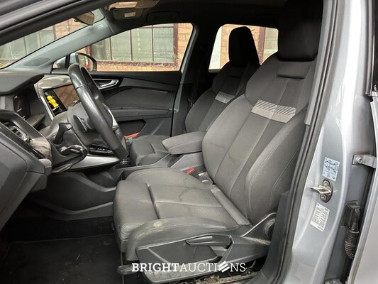 Audi Q4 e-tron 40 Launch edition Advanced Plus 77 kWh 204pk 2021 (Origineel-NL+1e eigenaar), N-596-TN