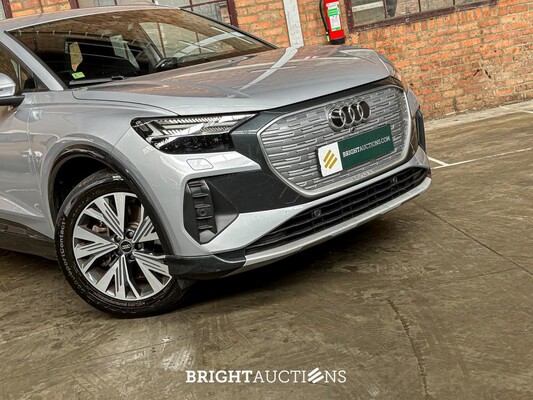 Audi Q4 e-tron 40 Launch edition Advanced Plus 77 kWh 204pk 2021 (Origineel-NL+1e eigenaar), N-596-TN