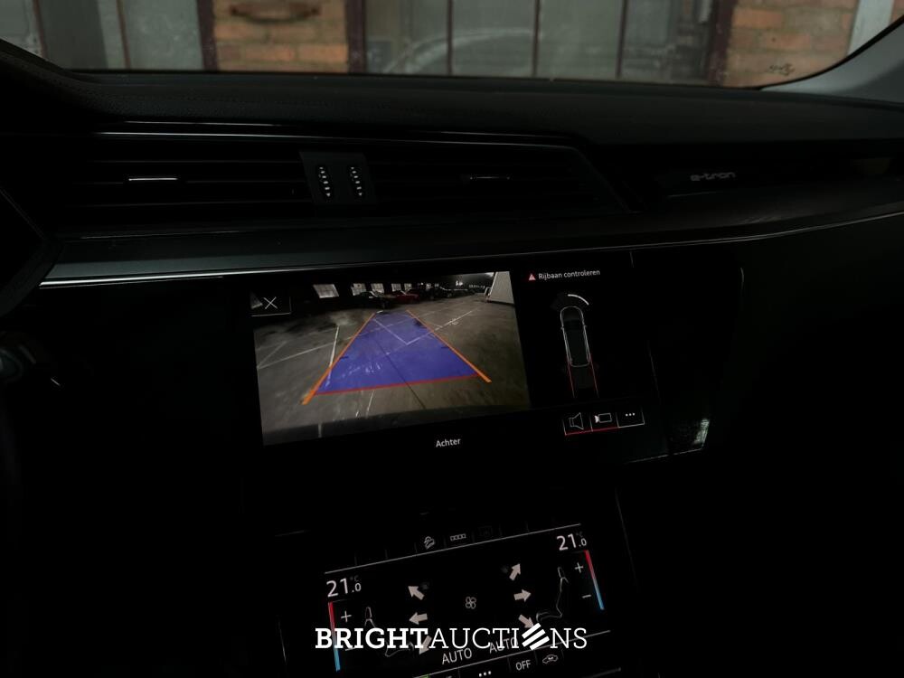 Audi e-tron 55 quattro Business edition 95 kWh 408pk 2020 (Origineel-NL+1e eigenaar), K-611-KJ