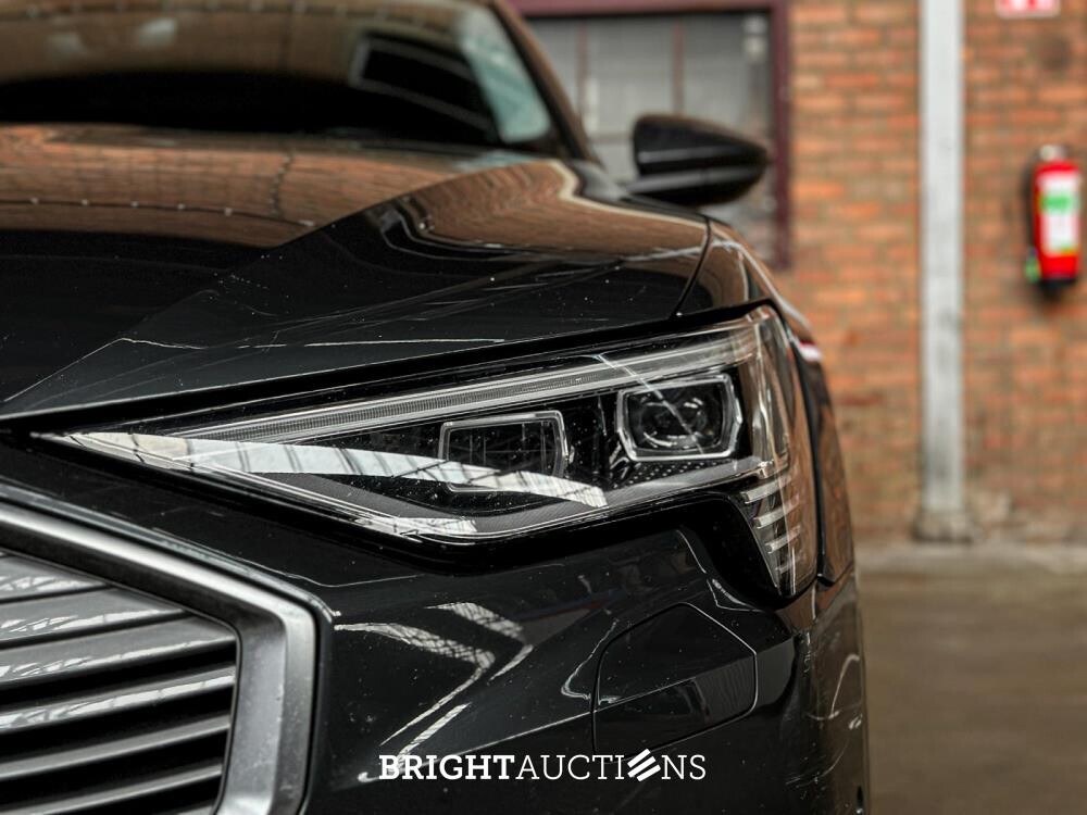 Audi e-tron 55 quattro Business edition 95 kWh 408pk 2020 (Origineel-NL+1e eigenaar), K-611-KJ