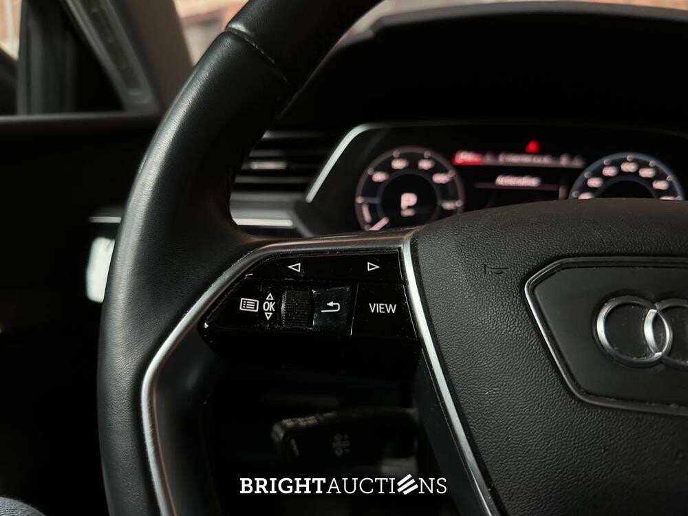 Audi e-tron 55 quattro Business edition 95 kWh 408pk 2020 (Origineel-NL+1e eigenaar), K-611-KJ