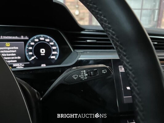 Audi e-tron 55 quattro Business edition 95 kWh 408pk 2020 (Origineel-NL+1e eigenaar), K-611-KJ