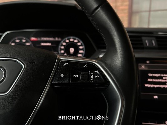 Audi e-tron 55 quattro Business edition 95 kWh 408pk 2020 (Origineel-NL+1e eigenaar), K-611-KJ