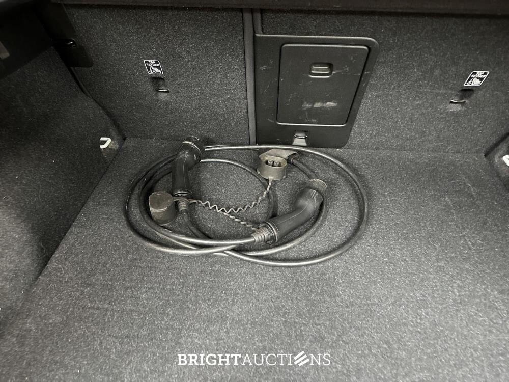 Volvo XC40 Recharge P8 AWD R-Design 408hp 2020 (Original-NL+1st owner), K-341-FK