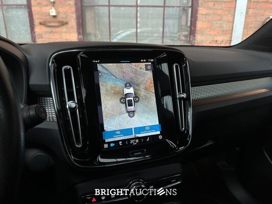 Volvo XC40 Recharge P8 AWD R-Design 408hp 2020 (Original-NL+1st owner), K-341-FK