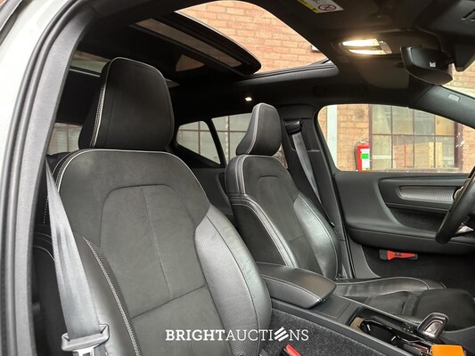 Volvo XC40 Recharge P8 AWD R-Design 408hp 2020 (Original-NL+1st owner), K-341-FK