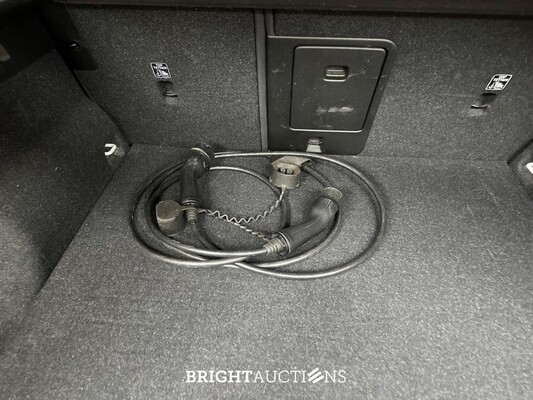 Volvo XC40 Recharge P8 AWD R-Design 408hp 2020 (Original-NL+1st owner), K-341-FK