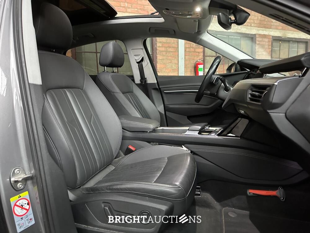 Audi e-tron Sportback 50 quattro Business edition Plus 71 kWh 313hp 2020 (Original-NL), K-606-HZ