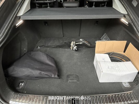 Audi e-tron Sportback 50 quattro Business edition Plus 71 kWh 313hp 2020 (Original-NL), K-606-HZ