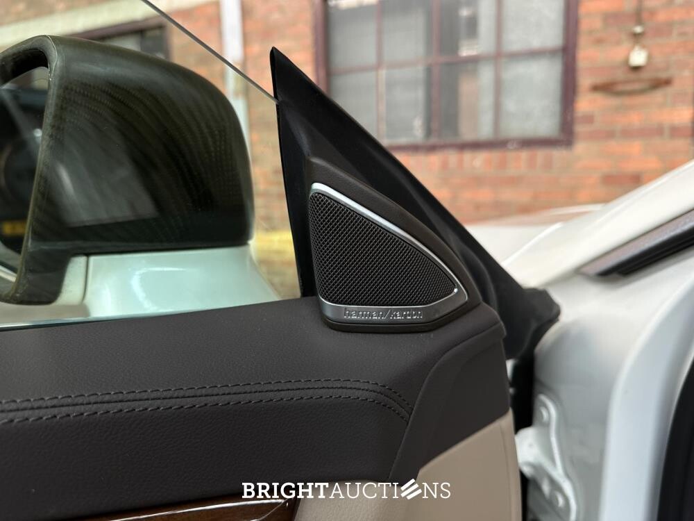 Mercedes-Benz CLS63 AMG 5.5 V8 525hp 2012 CLS-Klasse (53.000 KM)
