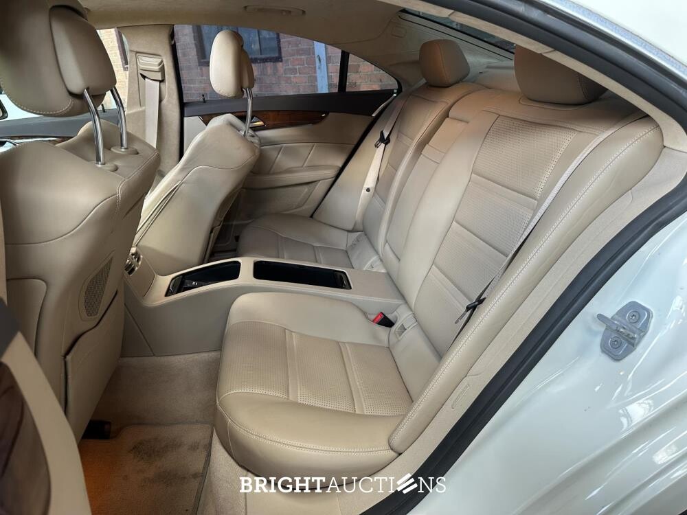 Mercedes-Benz CLS63 AMG 5.5 V8 525hp 2012 CLS-Klasse (53.000 KM)
