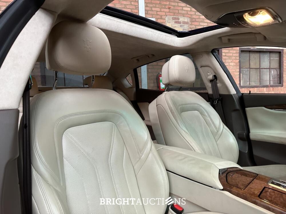 Maserati Quattroporte SQ4 410HP 2014