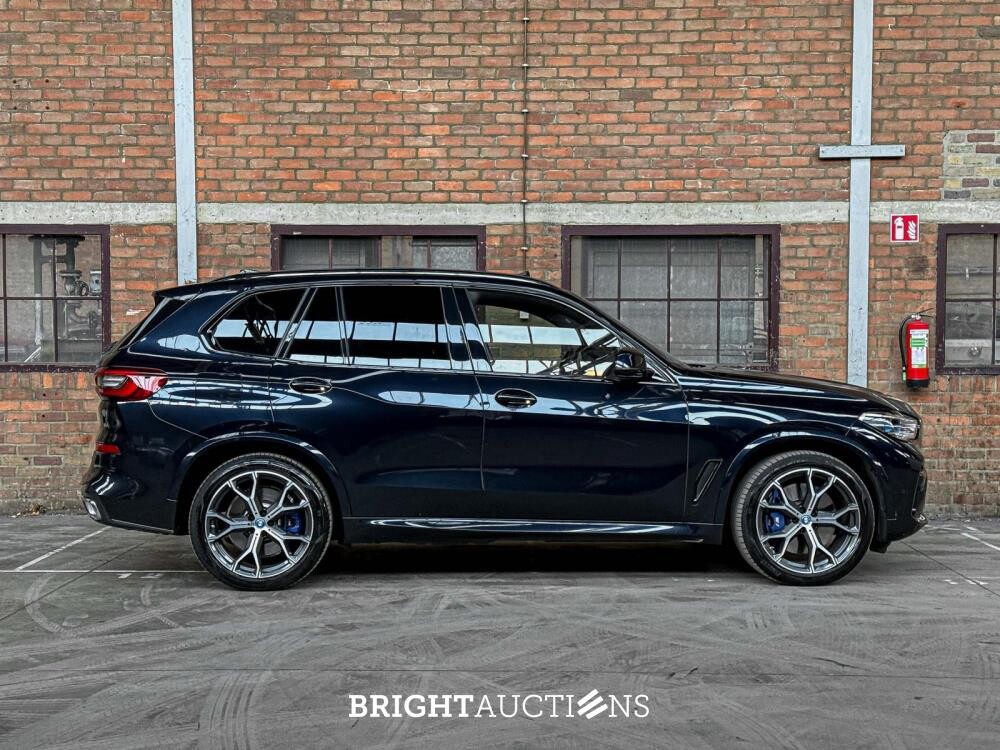 BMW X5 xDrive45e M-Sport 50 Jahre 6-cilinder 394pk 2023, X-243-GJ