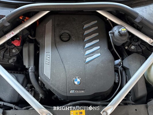 BMW X5 xDrive45e M-Sport 50 Jahre 6-cilinder 394pk 2023, X-243-GJ