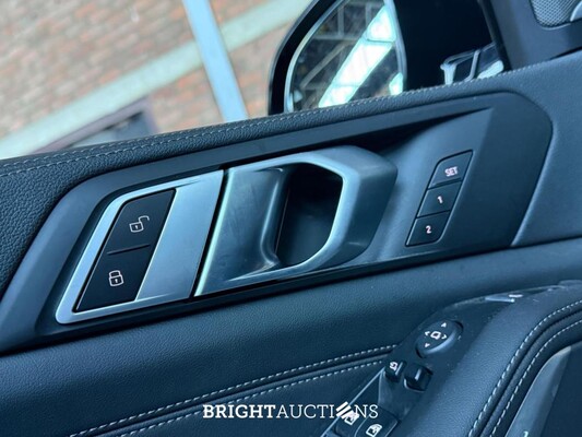 BMW X5 xDrive45e M-Sport 50 Jahre 6-cilinder 394pk 2023, X-243-GJ