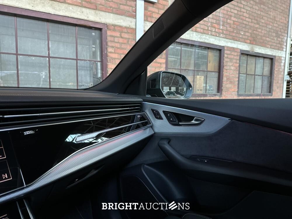 Audi Q8 55 TFSIe Quattro 3.0 V6 S-Line -Neu- 394HP 2025 Plug-In Hybrid (Werksgarantie)